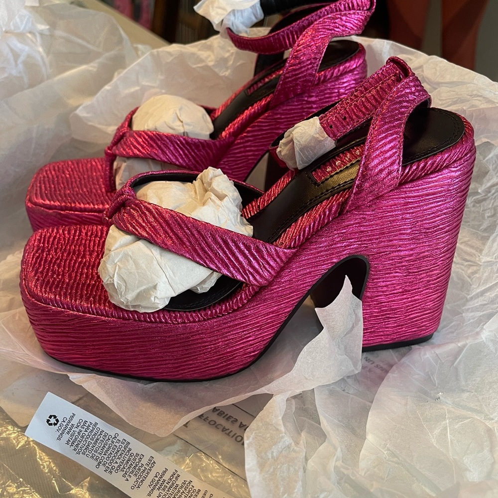 Topshop Robot Ankle Strap Platform Sandal Size 5US / 36EU